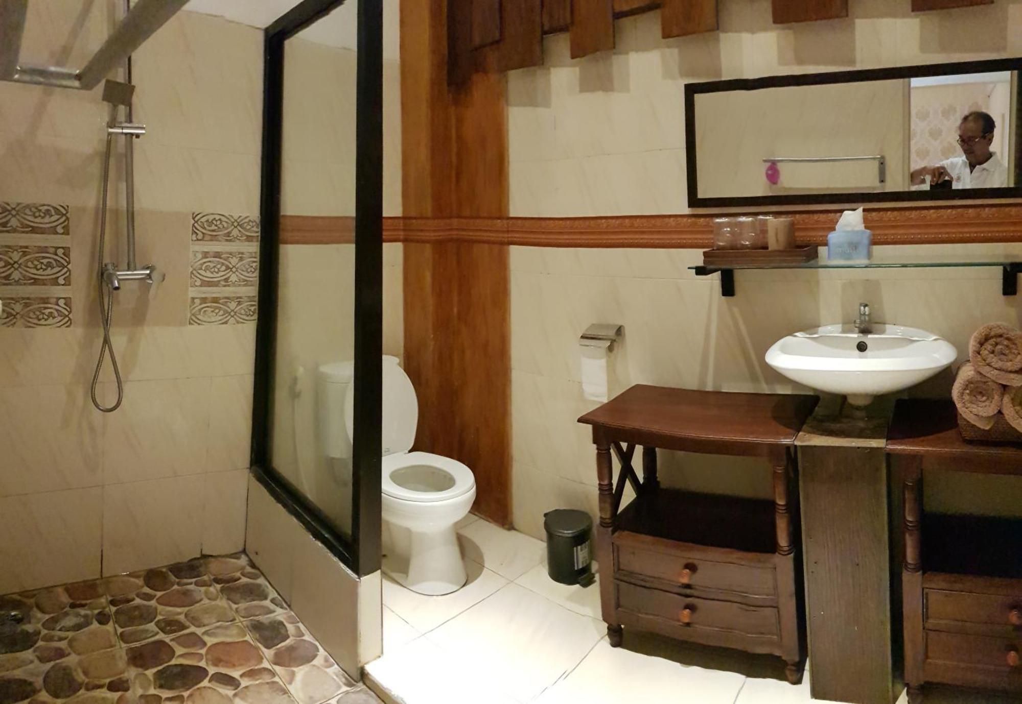 Hotel Ethes Coworking - Coliving & Lounge Ngaglik Esterno foto