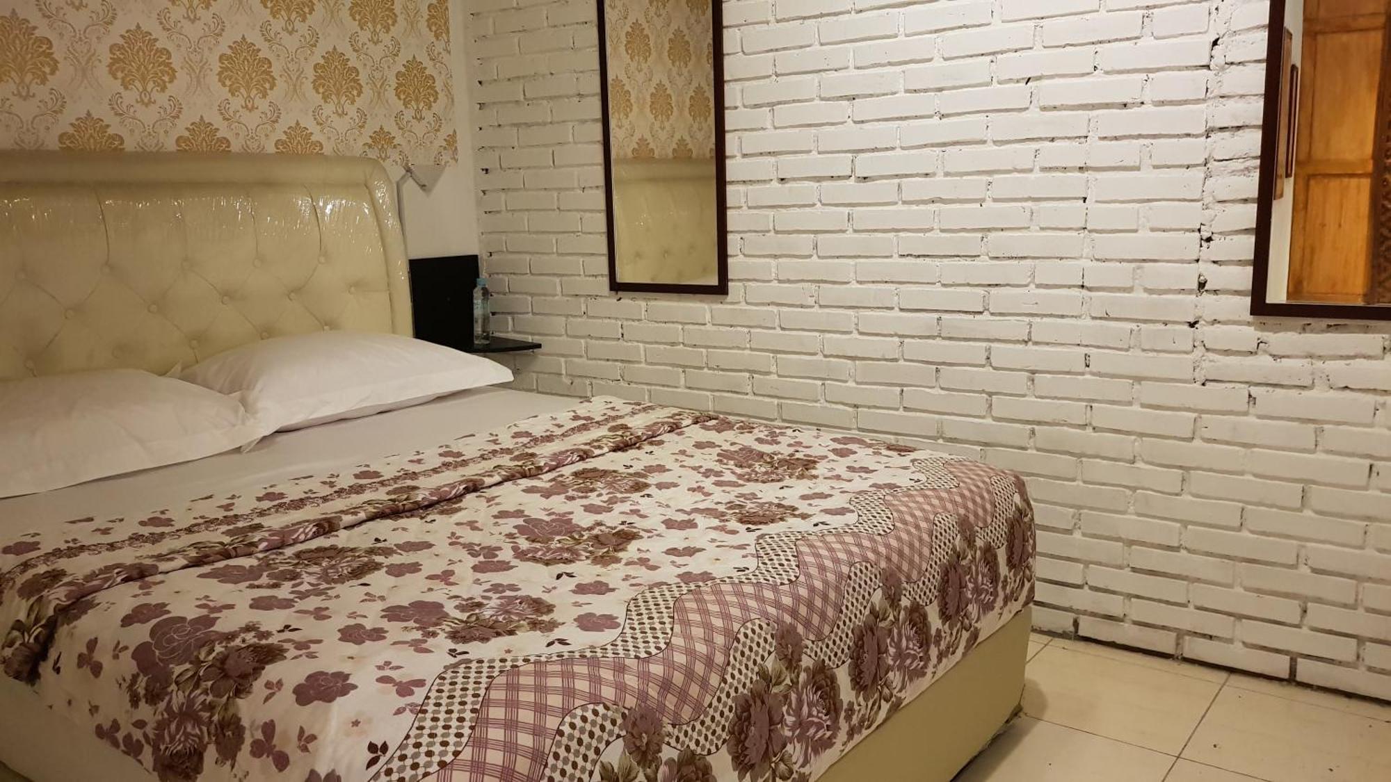Hotel Ethes Coworking - Coliving & Lounge Ngaglik Esterno foto